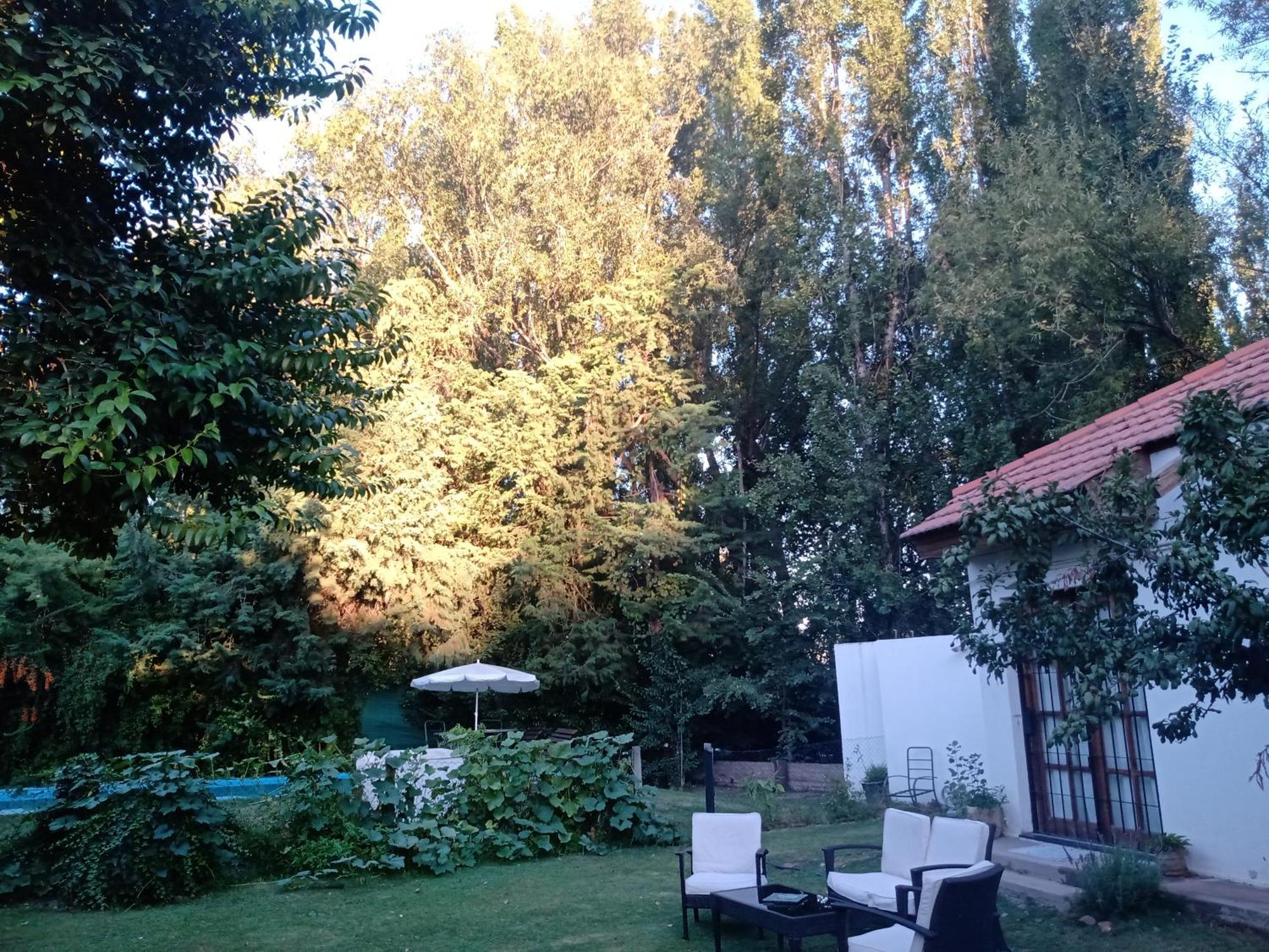 Los Siete Chakras Bed & Breakfast Lujan de Cuyo Екстериор снимка
